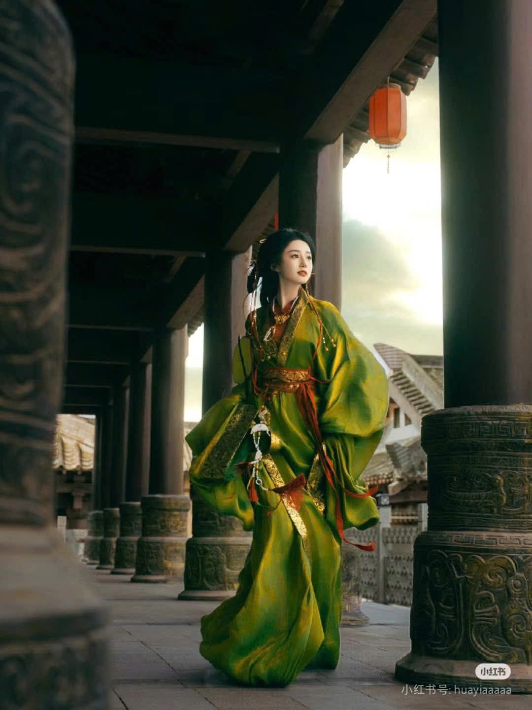 Mẫu Thân Không Còn Hiền Nữa